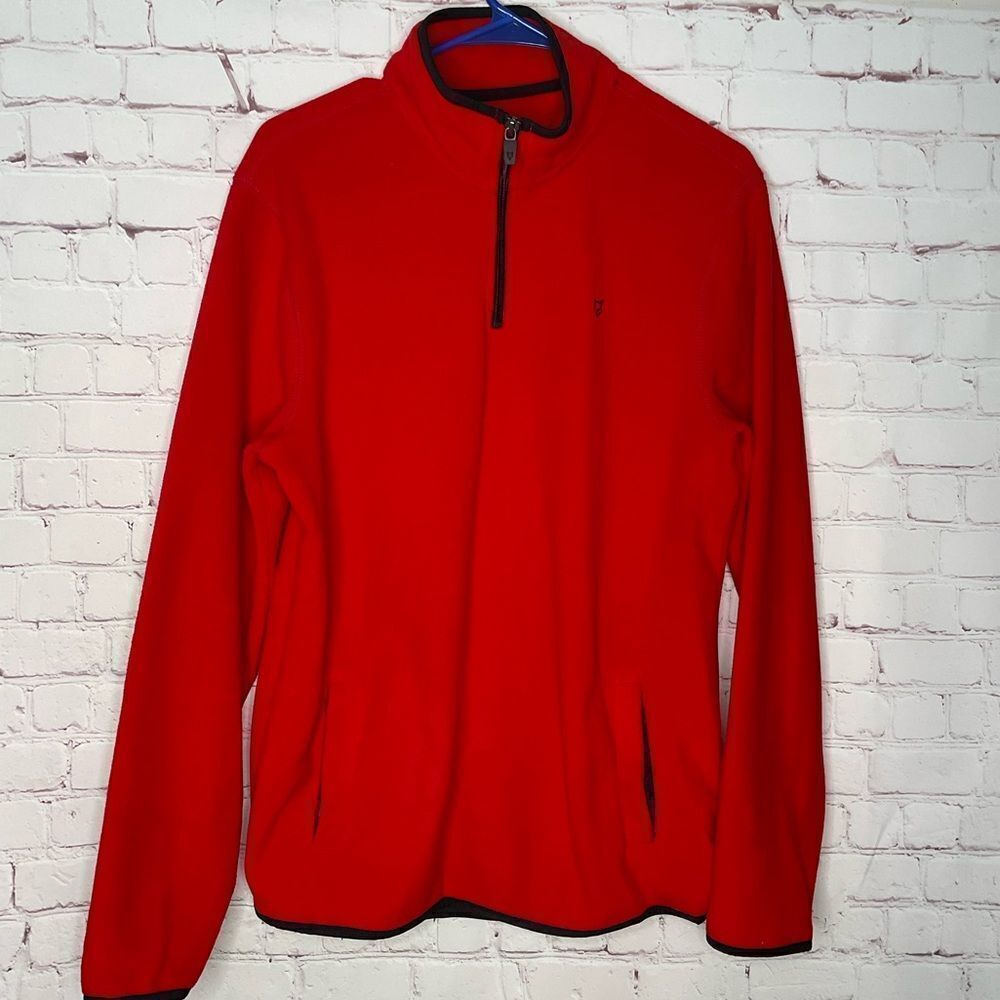 Red fleece mens pullover medium excellent‎